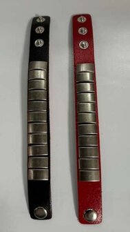 Leren armband, &#039;&#039;Bend Plated&#039;&#039;, zwart en rood