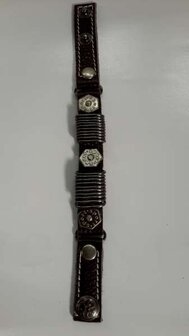 Leren armband &#039;&#039;Sport&#039;&#039; met studs en ringen, zwart en bruin