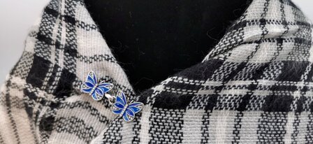 Vest clip haak, blauwe vlinder, voor vest,  sjaal, omslagdoek, kleur antiek zilver