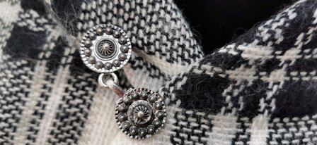 Vest clip haak &quot;Zeeuwse knoop&quot; voor vest, sjaal, omslagdoek, antiek zilverkleur