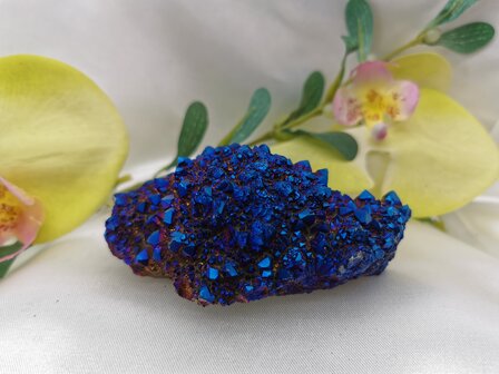 276gr Aura kwarts cluster cobalt &amp; titanium