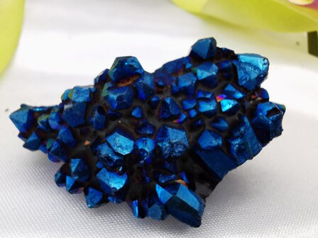 264gr 3dlg Aura kwarts cluster cobalt &amp; titanium