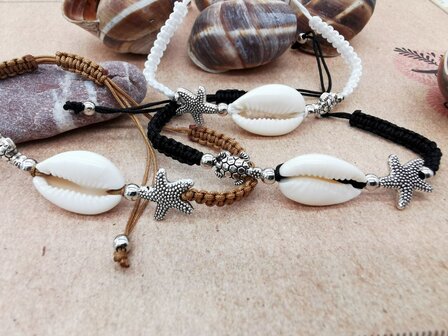 3 Armbandje Bohemian, schelp, zeester, zeeschildpad ,  gevlochten touw.