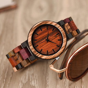 Houten horloge, band houten schakels