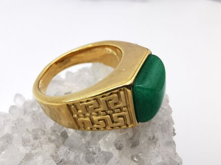 Edelstahl-Edelstein-Gr&uuml;ner Jade-goldfarbener griechischer Design-Ring. Vierkantringe mit Schutzstein