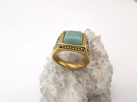 RVS Edelsteen vierkant groene Calciet goudkleurig Ring. met zwarte/goud patronen aan de zijkant. 