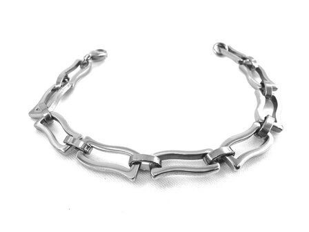 Herrenarmband aus Edelstahl, L 22 cm, gewellte rechteckige Glieder.