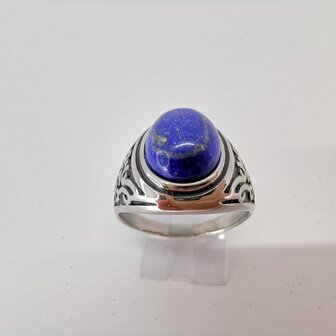 Ovaler Siegelring aus Edelstahl mit Lapislazuli-Edelstein