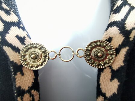 Clips mit doppelter Kette Zeeland-Knoten in der Farbe Antik-Gold-Optik.