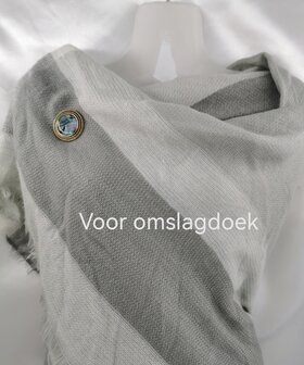 Magneet, broche, parelmoer rond, Goudkleurig voor omslagdoek, sjaal en vest te sluiten.