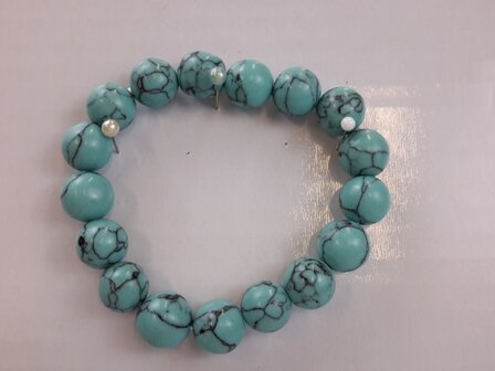 Armband T&uuml;rkis gr&uuml;nblau 18 Perlen von 10 mm.