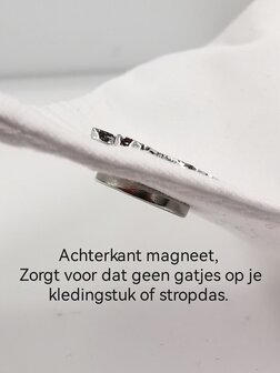 Melati Herdenkingen symbool speld met magneet Goudkleurig