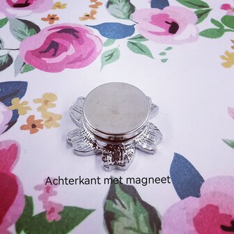 Melati Herdenkingen symbool speld met magneet Goudkleurig