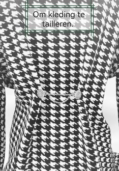 Clips aan dubbele ketting, Mandala symbool in antiek goudkleur.