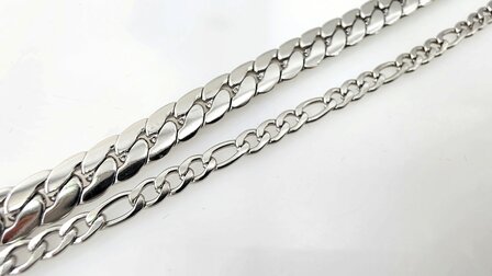 Zweireihige Edelstahlkette &ndash; L&auml;nge 40&ndash;45 cm, Breite 6 cm &ndash; silberfarben