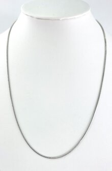 Halskette aus Edelstahl mit Schlangenmotiv, silberfarben, L&auml;nge 45 cm, Breite 1,2 mm