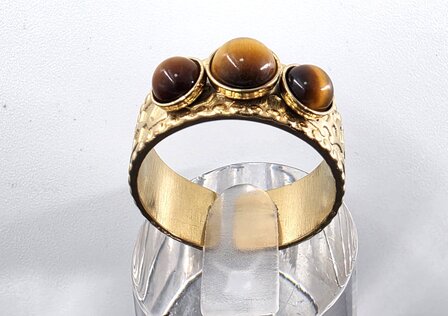 Edelstahlring mit drei Tigeraugen-Edelsteinen, goldfarben