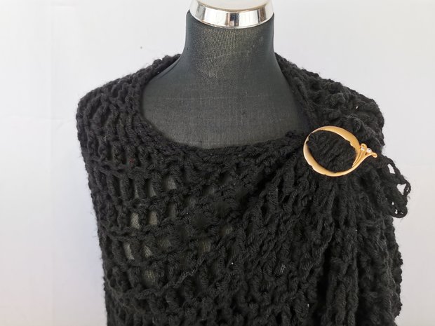 Sjaal ring, handige ring om een sjaal/omslagdoek vast te zetten zonder gaatjes maken.