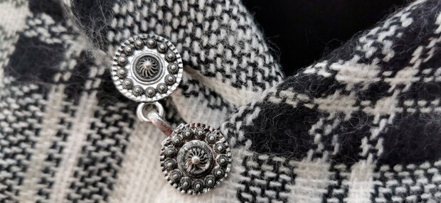 Vest clip haak "Zeeuwse knoop" voor vest, sjaal, omslagdoek, antiek zilverkleur