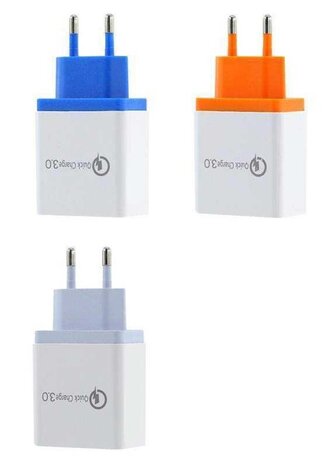 "Quick Charge 3.0" Schnellladegerät ; 3x usb + 1x QC 3.0 usb