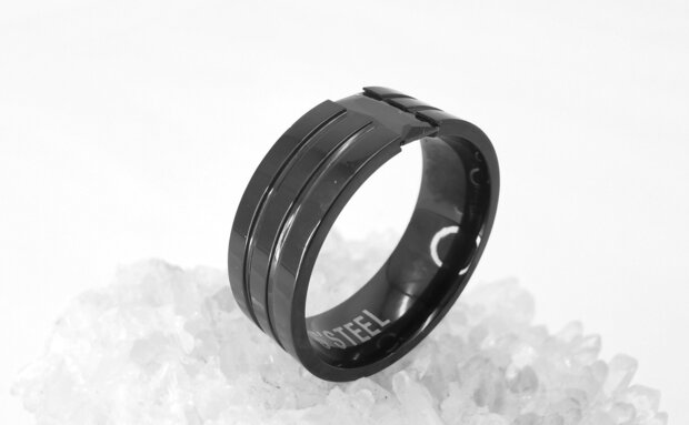 Chique - Zwarte - Stalen Ring met - Zwart Crystal maat 17 t/m 22