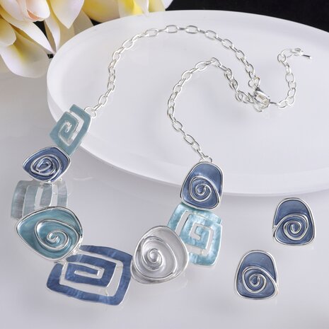 Set: Design mit spiralförmigem, mehrfarbigem, blauem Emaille-Schmuck.