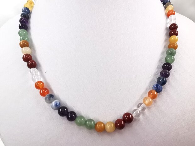 Halskette Chakra 6 mm Perlen mit Edelstahlverschluss.