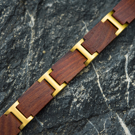 Armband Warm Roodbruine Mahonie houten L 21.5cm RVS tussenschakels goudkleurig
