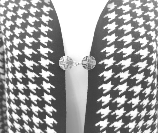 Vest clip haak "Spiraal" symbool, voor vest, sjaal, omslagdoek, antiek zilverkleur