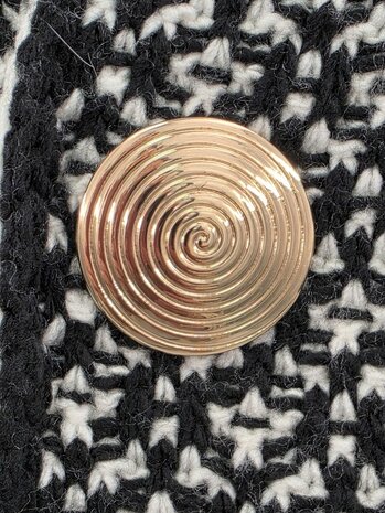 Magneet, broche, rond, levensspiraal, goudkleurig voor omslagdoek, sjaal en vest te sluiten.