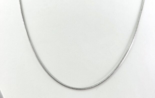 Halskette aus Edelstahl mit Schlangenmotiv, silberfarben, L&auml;nge 70 cm, Breite 1,2 mm
