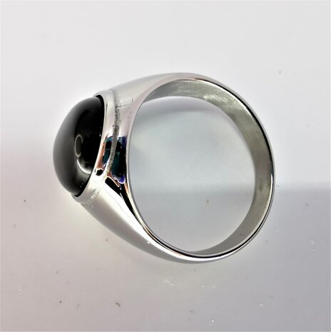 Ovale brede zegelring in edelstaal met Onyx edelsteen maat 21 t/m 23