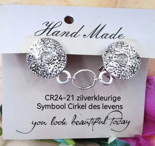 Clips, met symbool cirkel des levens en midden een ring in kleur antiek zilver look. 